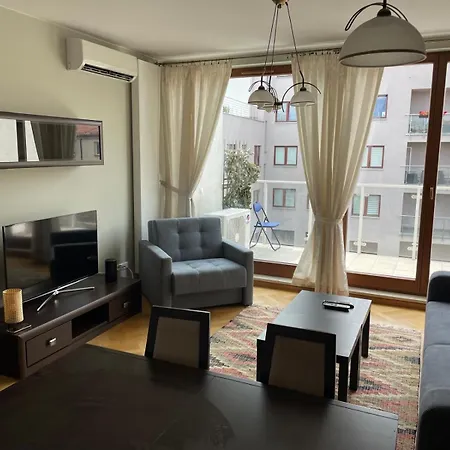 Elegant Kiprow Apartman